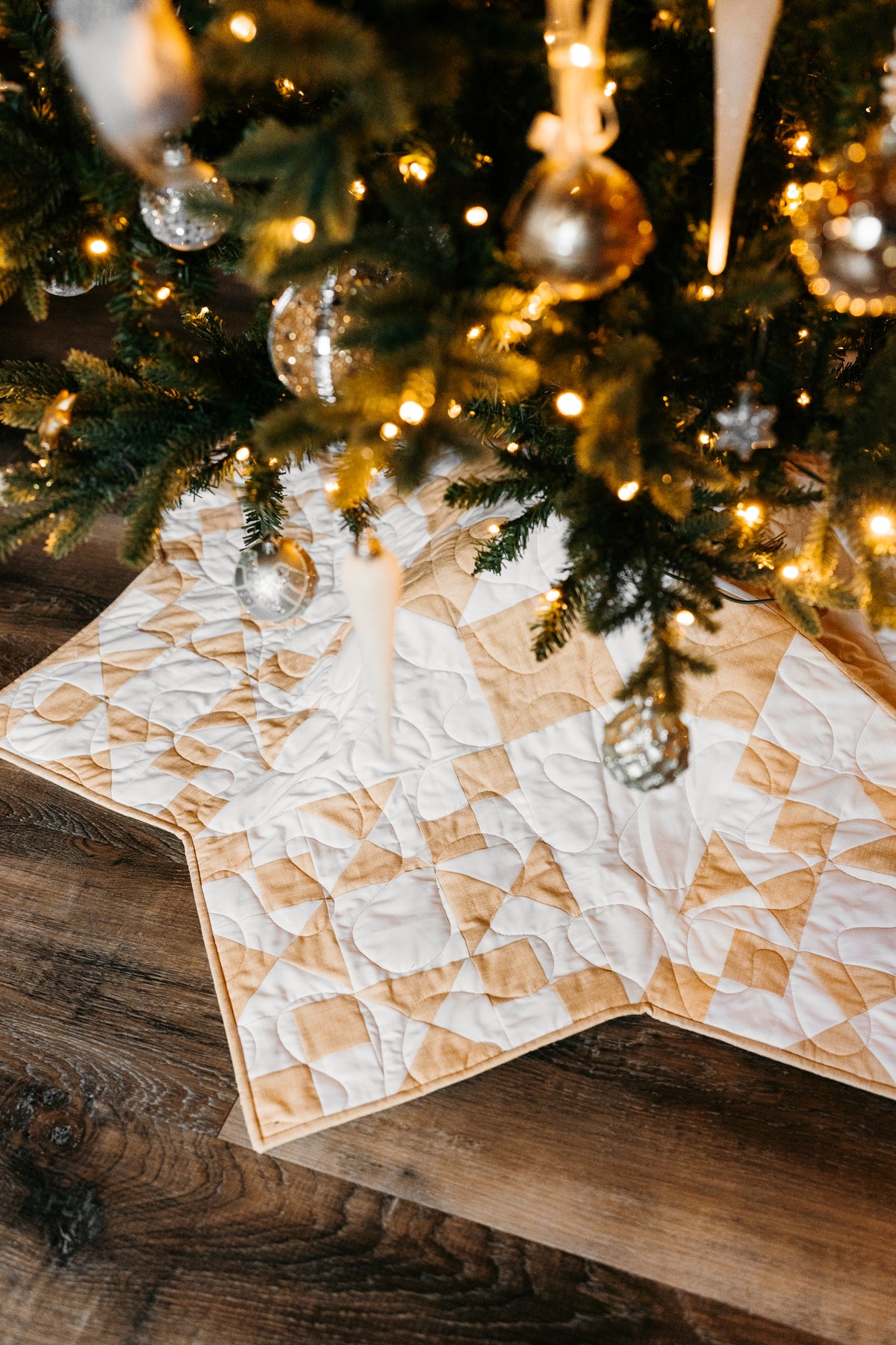 Starlight Tree Skirt Quilt Kit