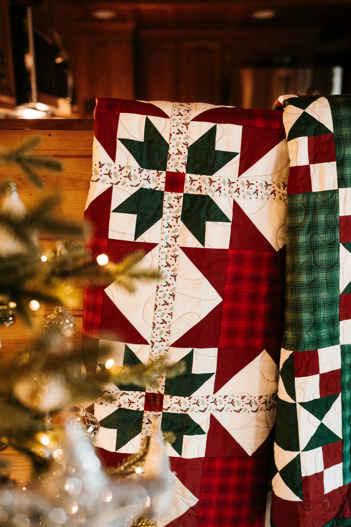 Holly Patchwork Quilt Kit